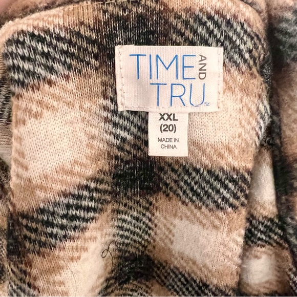 Time & Tru Plaid Shacket G2 - Picture 5 of 6
